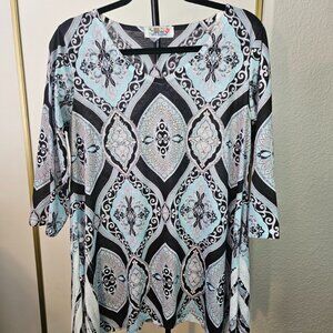 Women's Top/Tunic Shark Bite/Summer Size L